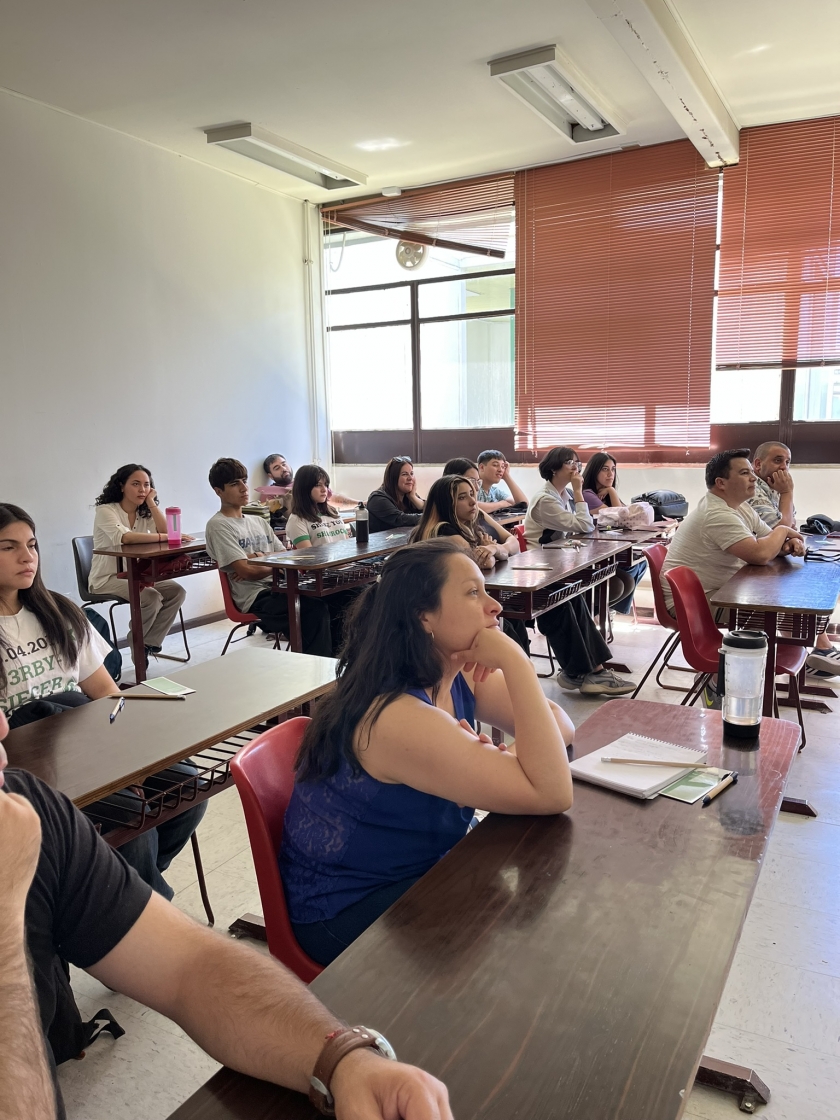 Explorando el pensamiento computacional: Taller en la Escuela de Verano UdeC 2025